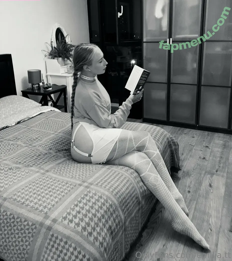 emilia.tt nude photo #0093 (emiliaa.tt)