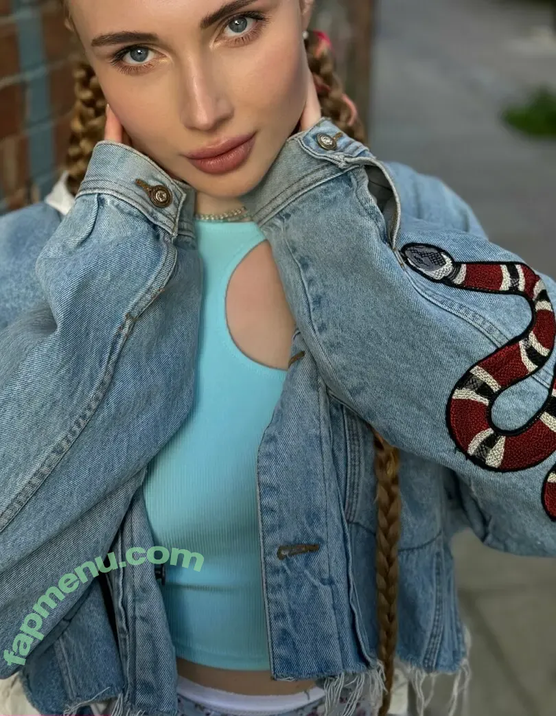 emilia.tt nude photo #0120 (emiliaa.tt)