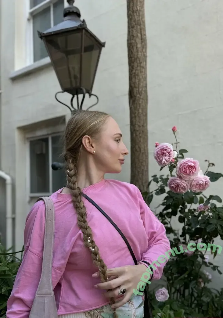 emilia.tt nude photo #0165 (emiliaa.tt)