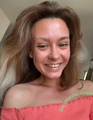 emiliaxbraun / emilia_xbraun nude photo #0014
