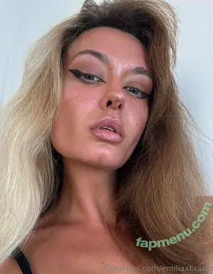 emiliaxbraun / emilia_xbraun nude photo #0039