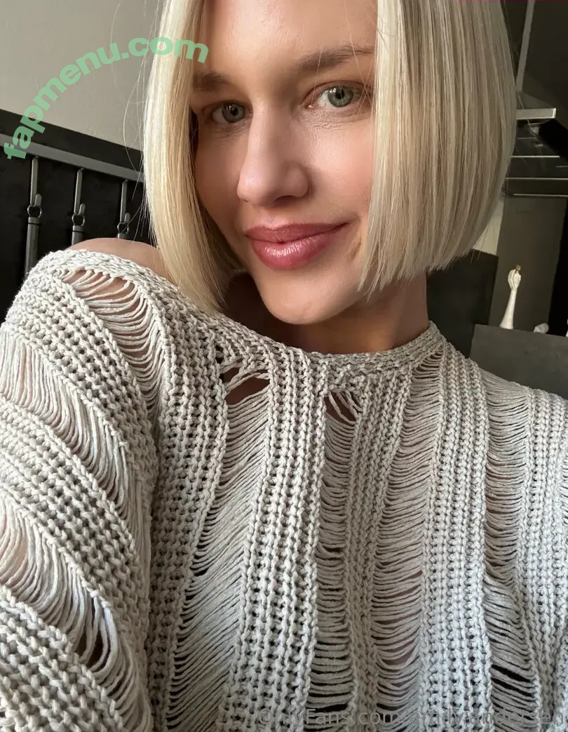 emily.andersen nude photo #0019 (emilysandersen)