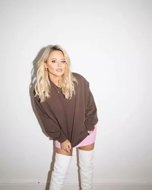 Emily Atack / emilyatack nude photo #0324