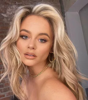 Emily Atack / emilyatack nude photo #0330