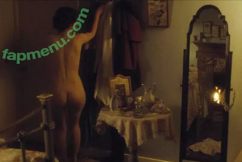 Emily Browning nude photo #0014 (emilyjanebrowning)
