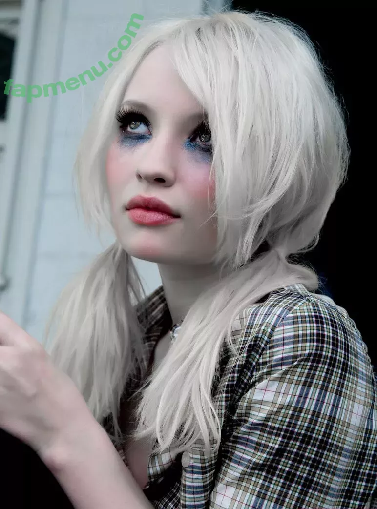 Emily Browning nude photo #0039 (emilyjanebrowning)