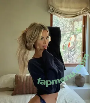 Emily Elizab3th / emmilyelizabethh / tabycat.xx nude photo #0009