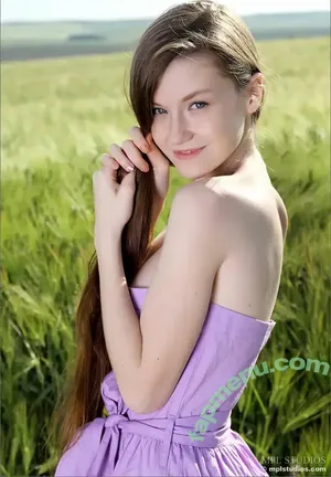  nude photo #0005