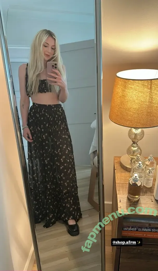 Emily Kinney nude photo #0223 (emmykinney)