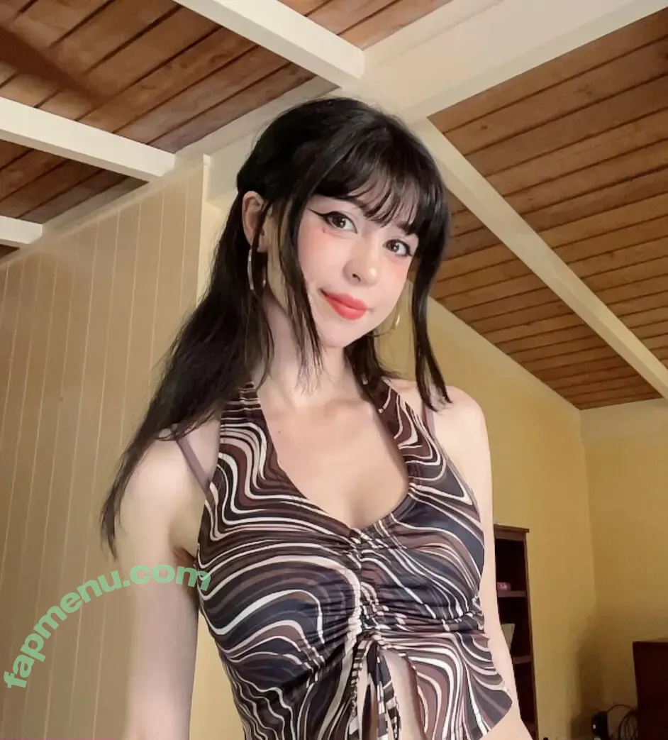 Emily Miko nude photo #0002 (emi.miko)