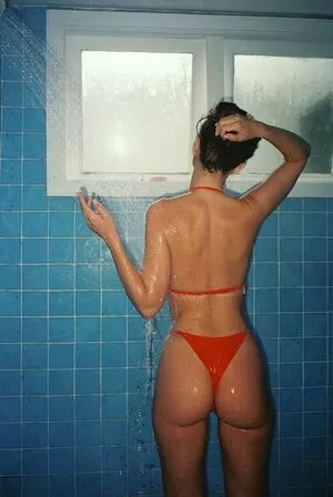 Emily Ratajkowski / emrata nude photo #7203