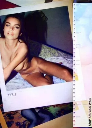 Emily Ratajkowski / emrata nude photo #7740