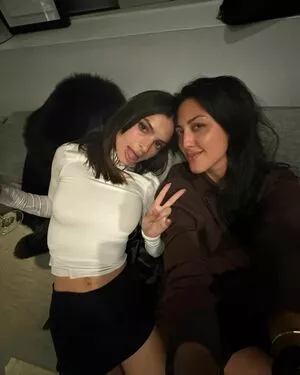 Emily Ratajkowski / emrata nude photo #7761