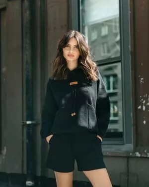 Emily Ratajkowski / emrata nude photo #7765