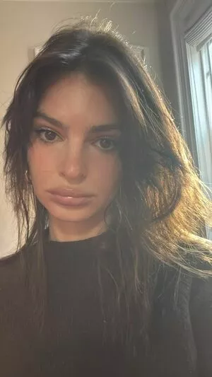 Emily Ratajkowski / emrata nude photo #7778