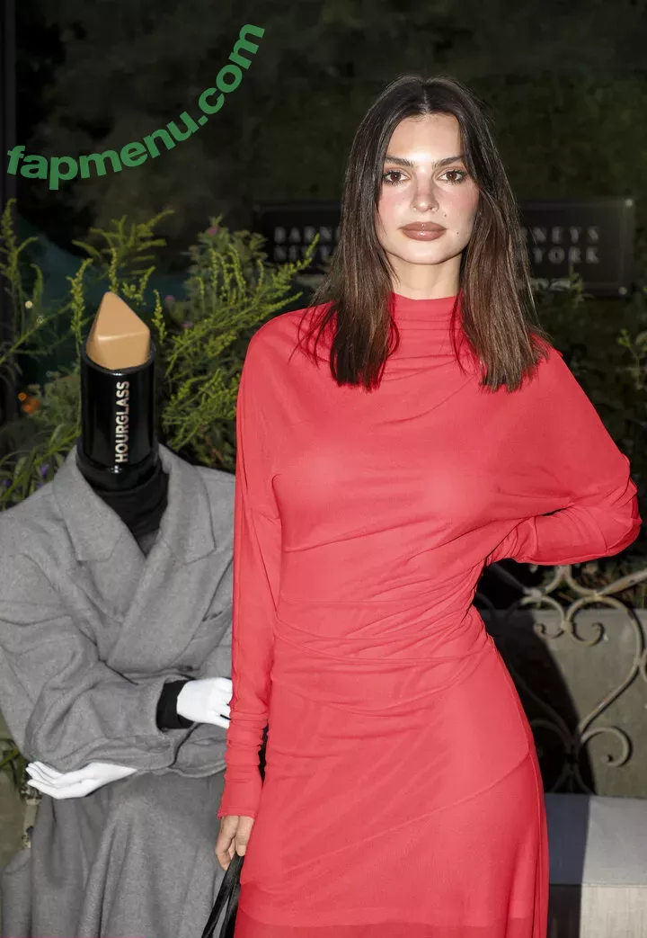 Emily Ratajkowski nude photo #7311 (emrata)