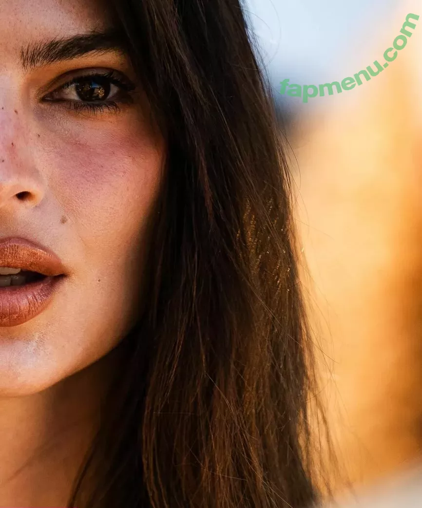 Emily Ratajkowski nude photo #7348 (emrata)