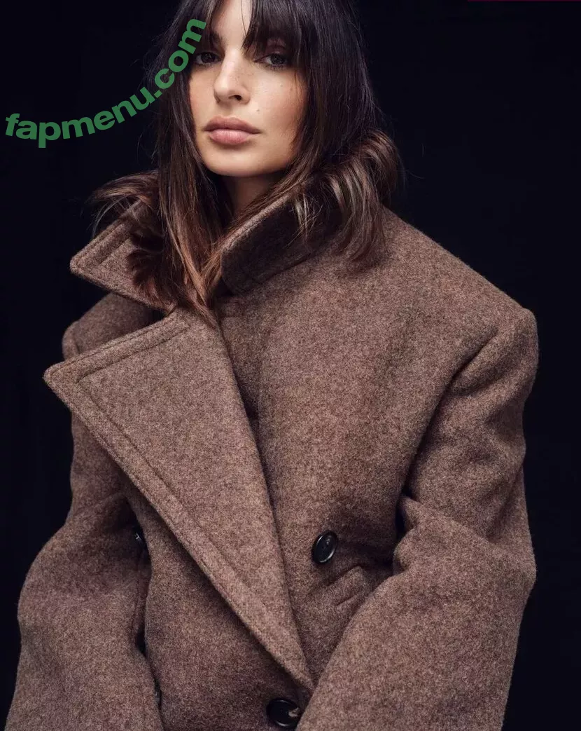 Emily Ratajkowski nude photo #7406 (emrata)
