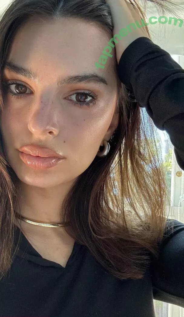 Emily Ratajkowski nude photo #7817 (emrata)