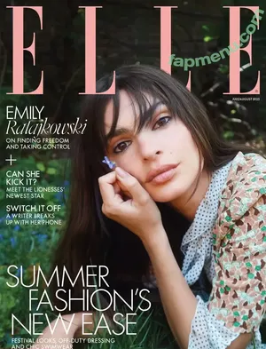 Emily Ratajkowski / emrata nude photo #8708