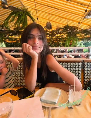 Emily Ratajkowski / emrata nude photo #8721