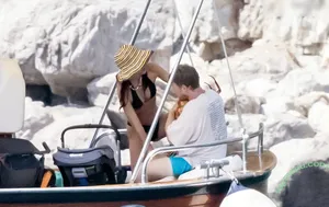 Emily Ratajkowski / emrata nude photo #8728