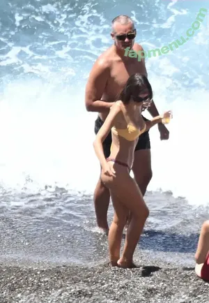 Emily Ratajkowski / emrata nude photo #8978