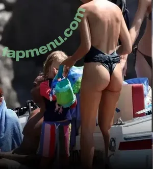 Emily Ratajkowski / emrata nude photo #8980