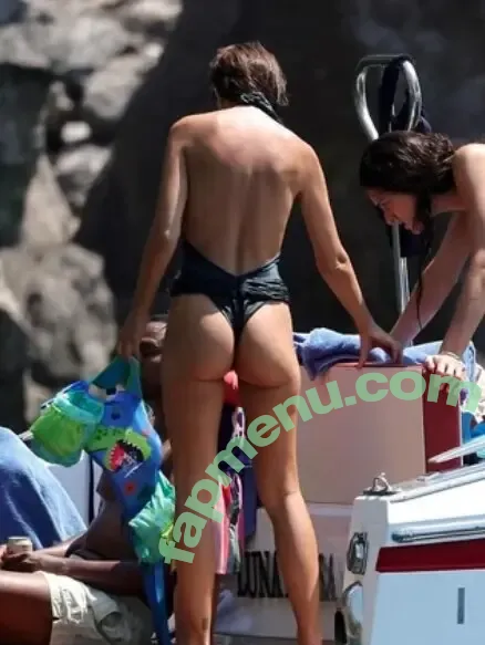 Emily Ratajkowski nude photo #8979 (emrata)