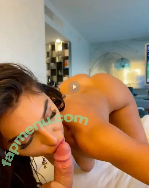 Emily Rinaudo nude photo #0001 (emjayplays / emjayrinaudo_)
