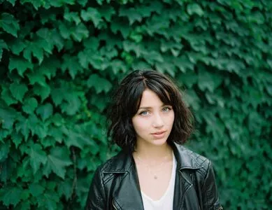Emily Rudd / emilysteaparty nude photo #0012