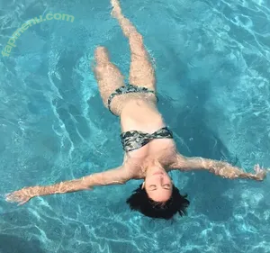 Emily Rudd / emilysteaparty nude photo #0379