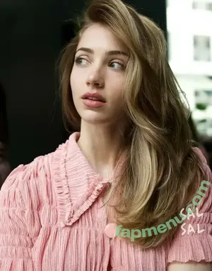 Emily Rudd / emilysteaparty nude photo #0402