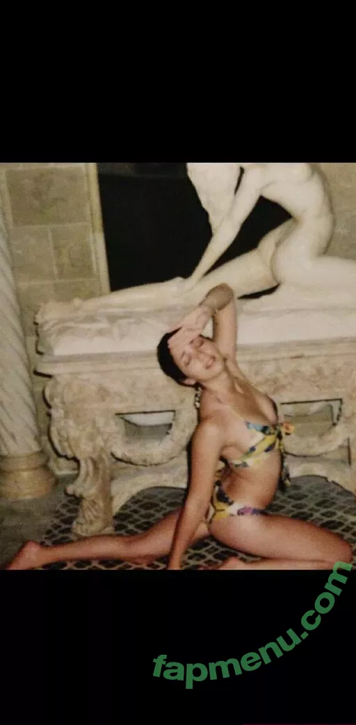Emily Rudd nude photo #0029 (emilysteaparty)