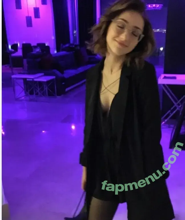Emily Rudd nude photo #0387 (emilysteaparty)