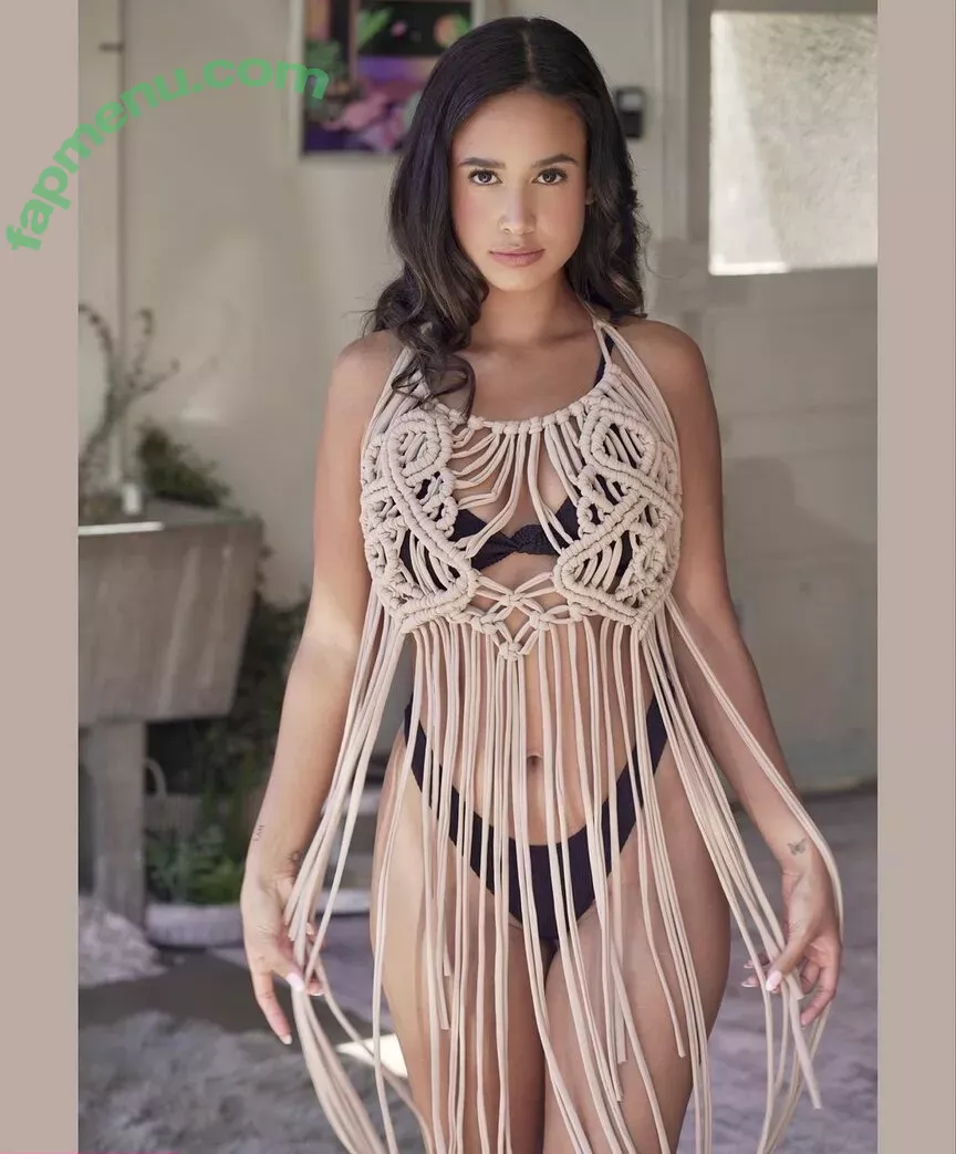 Emily Tosta nude photo #0128 ((Mayans M.C and PartyFive / Dominican Actress / emilytosta)