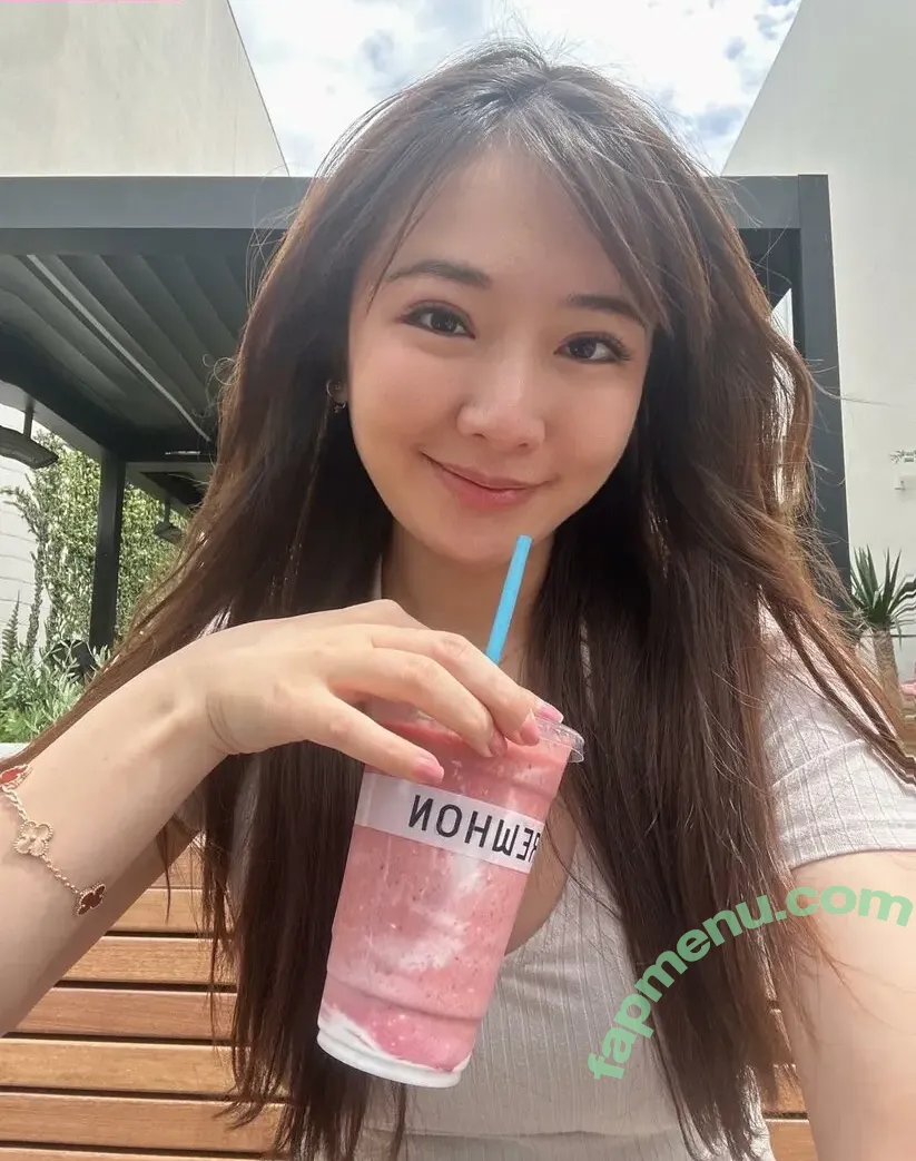 Emily Wang nude photo #0009 (Emilyywang / Emilyywng)