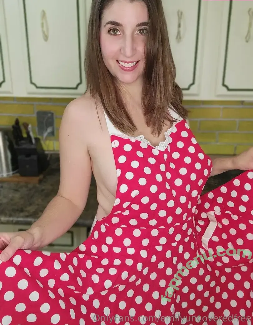 emilyuncoveredfree nude photo #0023 (emilyuncoveredfree)
