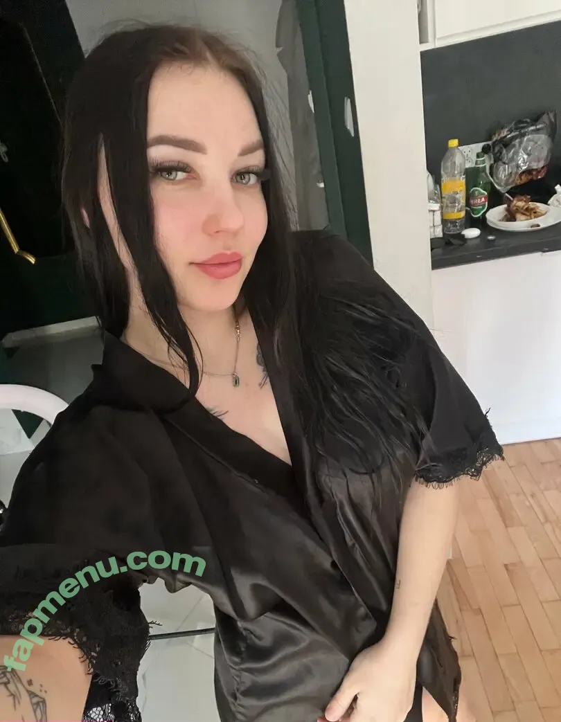 emilyvibes nude photo #0064 (shopemilyvibes)