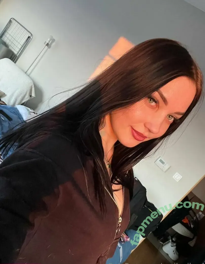 emilyvibes nude photo #0065 (shopemilyvibes)