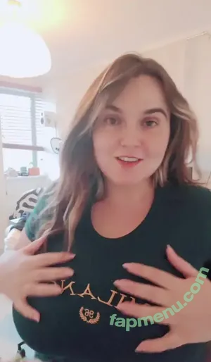Emilywiththejuice / emilyswanderland / emstreams nude photo #0008