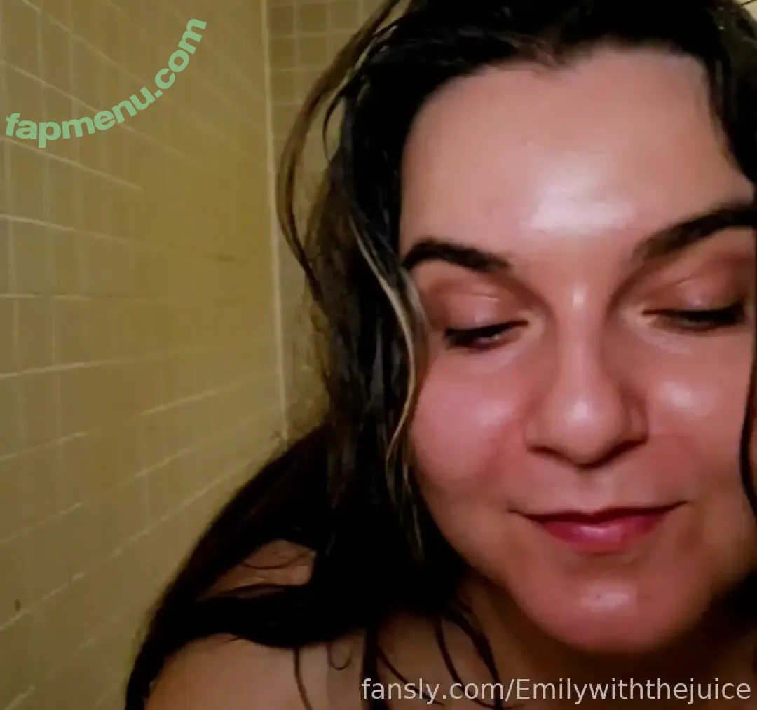 Emilywiththejuice nude photo #0005 (emilyswanderland / emstreams)