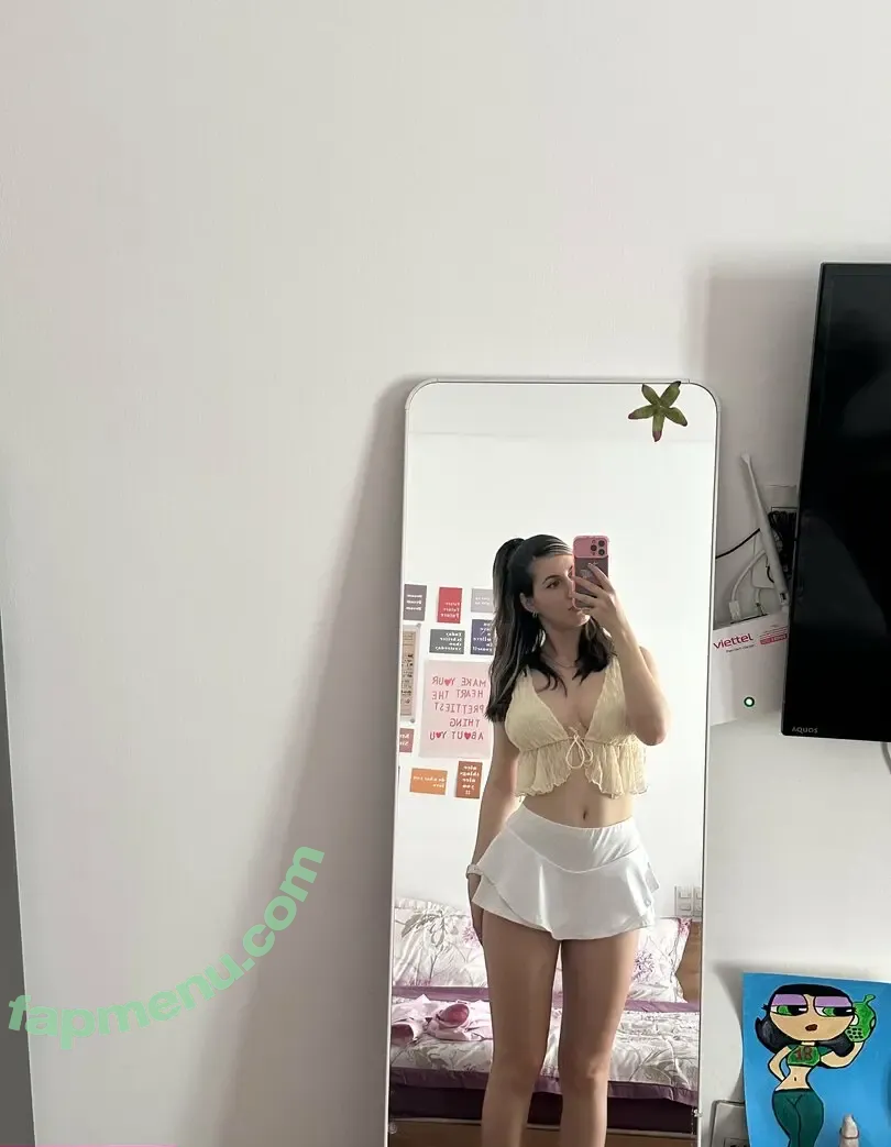 emilyy.vip nude photo #0029 (emilyselitevips)