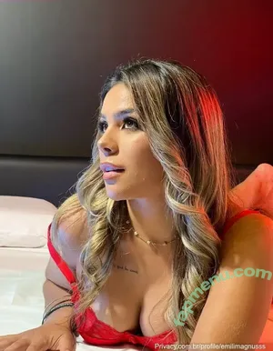 emizinha / Emili Magnus / amyzinhaa / emilimagnusss / emilimagnuus - gaúcha / emilly_santos127 nude photo #0064