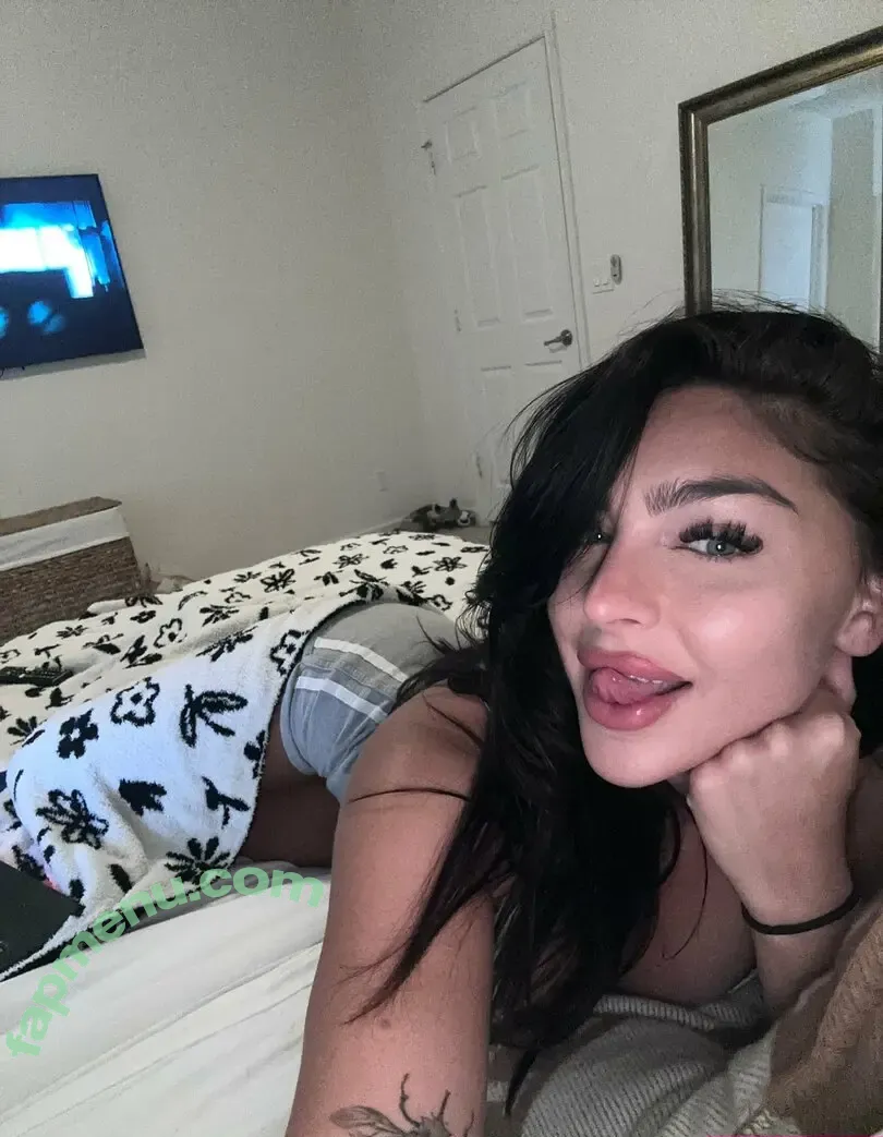 emjayplays nude photo #0010 (emjayrinaudo_)