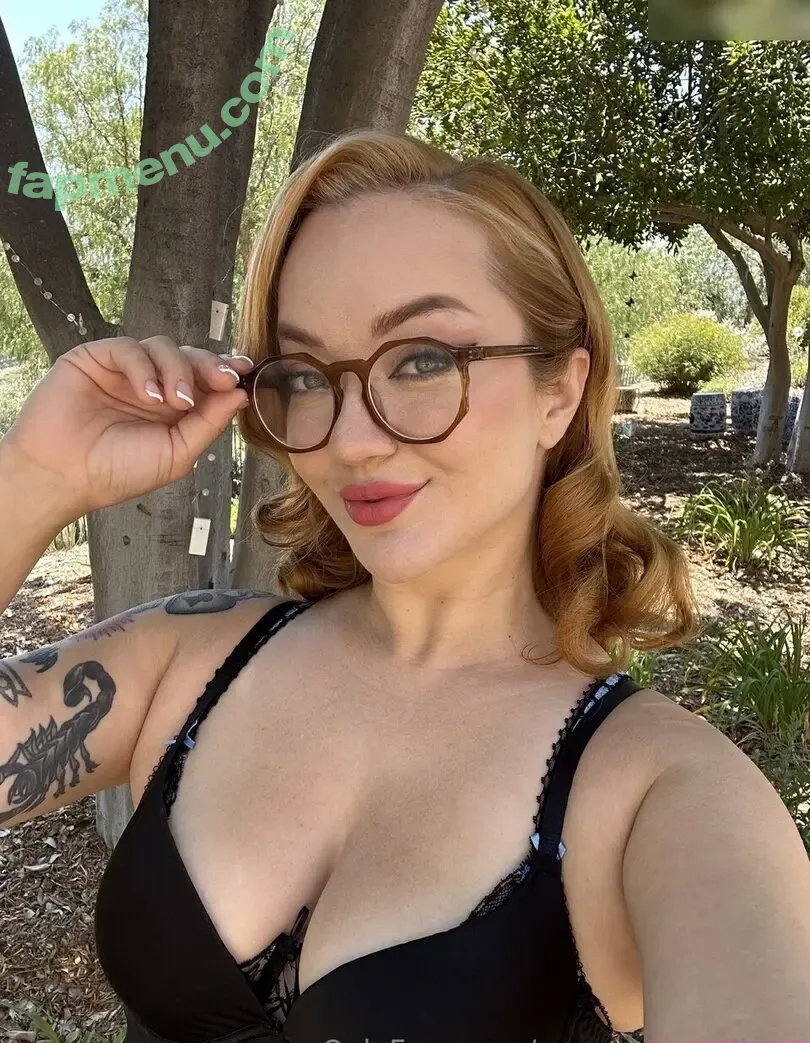 Emma Magnolia nude photo #0281 (emmamagnoliaxo / theemmamag)