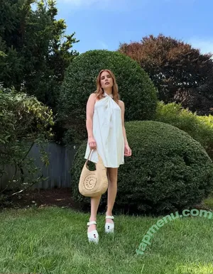Emma Roberts / emmalee1996 / emmaroberts nude photo #1744