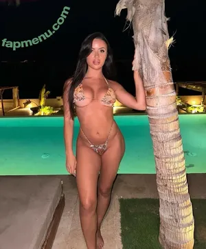Emma Surrich / emmasurrich nude photo #0001