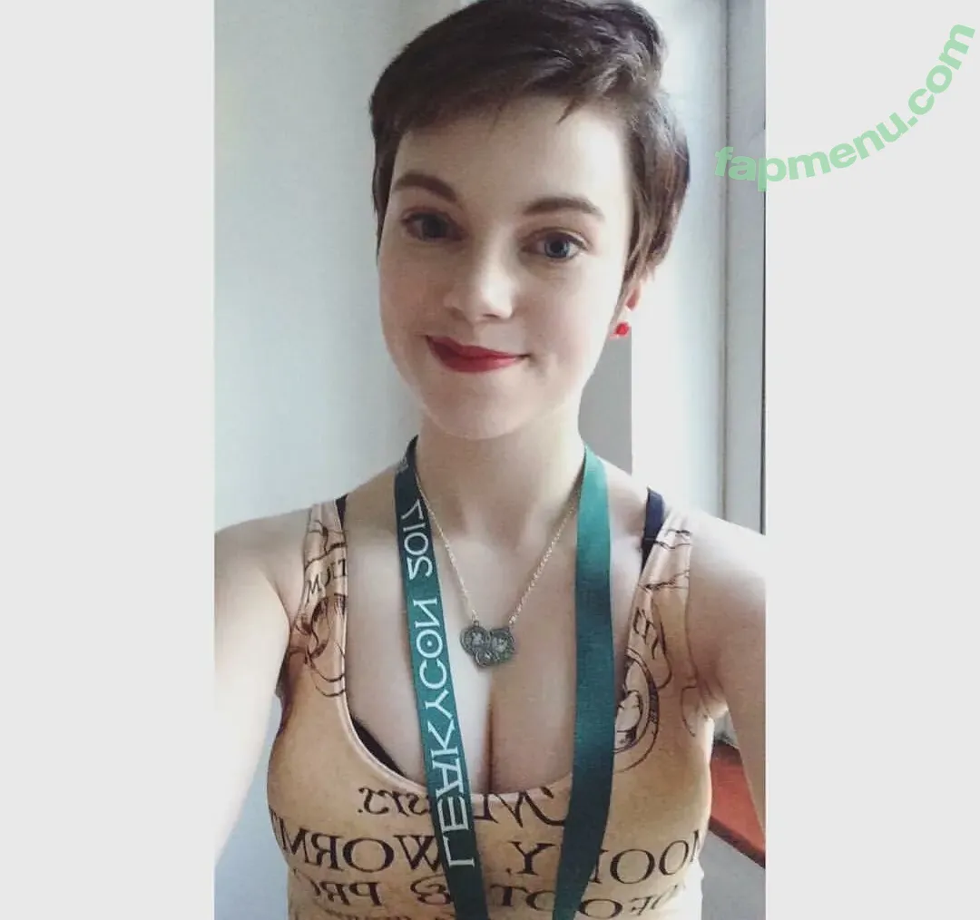 Emma Thorne nude photo #0054 (EmmaThorneVideos / emmainashes / emmathorne1)