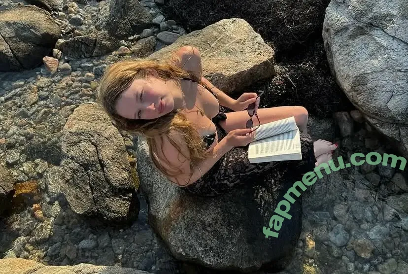 emmakrocherolle nude photo #0002 (emmamonteroo)